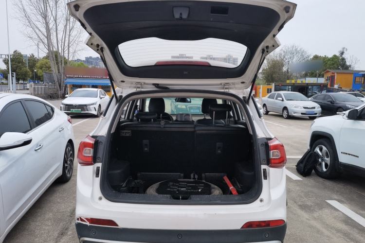 Used Baojun 510 2017 1.5L Manual Fashion Model Trunk