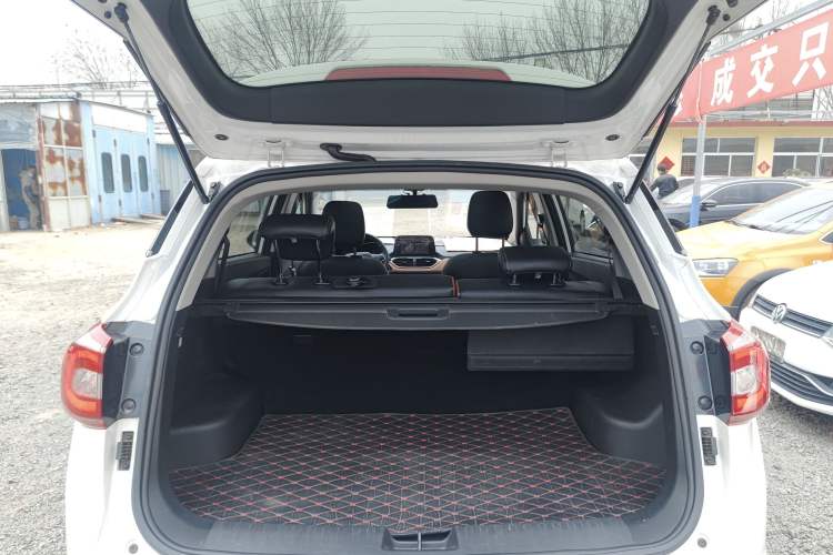 Used Baojun 510 2017 1.5L Automatic Luxury Model Trunk