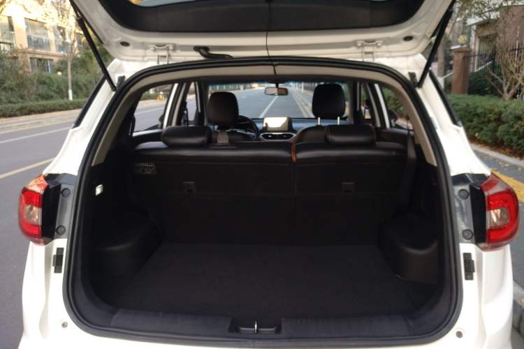 Used Baojun 510 2017 1.5L Manual Luxury Model Trunk