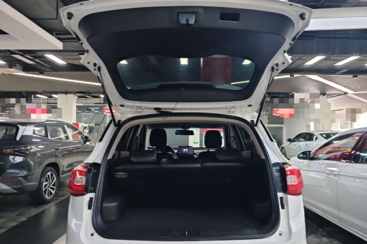 Used Baojun 510 2017 1.5L Automatic Luxury Model Trunk