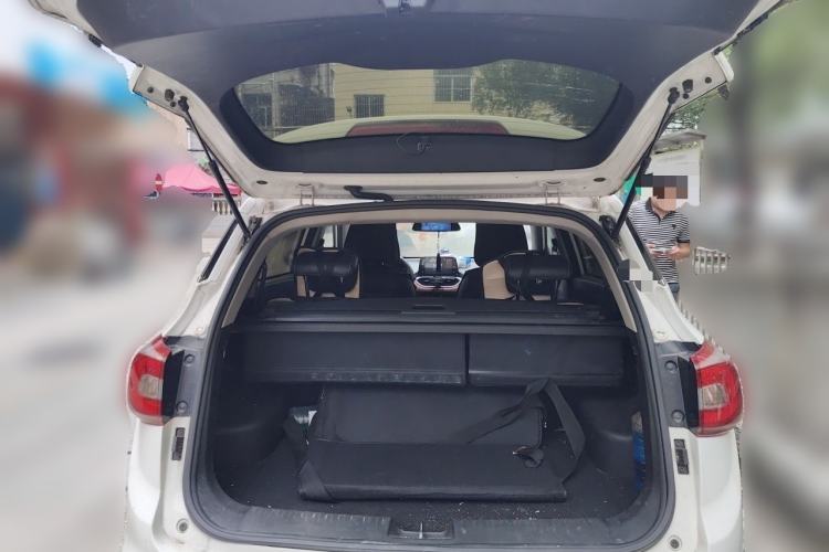 Used Baojun 510 2017 1.5L Automatic Luxury Model Trunk
