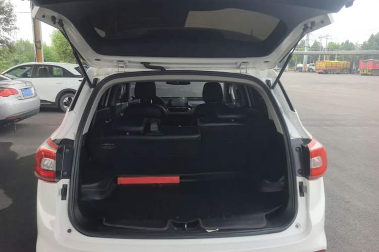 Used Baojun 510 2017 1.5L Manual Luxury Model Trunk