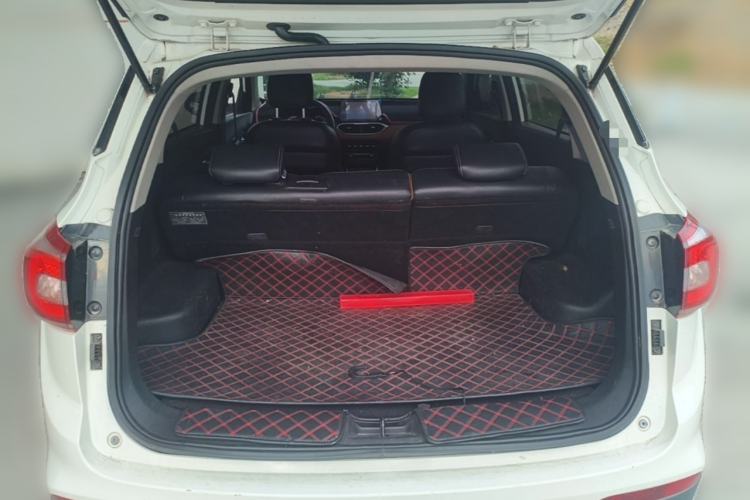 Used Baojun 510 2017 1.5L Automatic Luxury Model Trunk