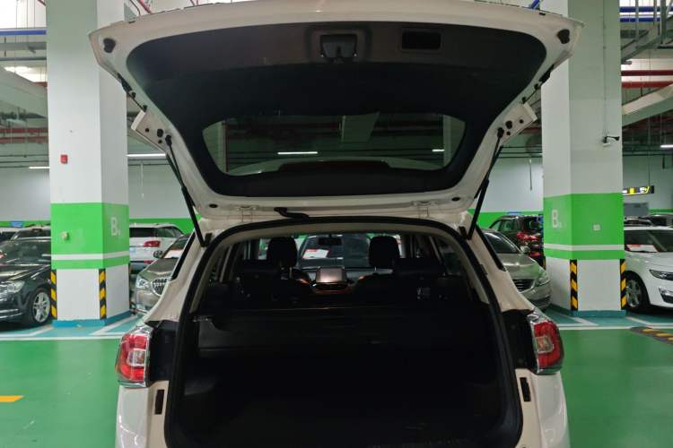 Used Baojun 510 2017 1.5L Automatic Luxury Model Trunk