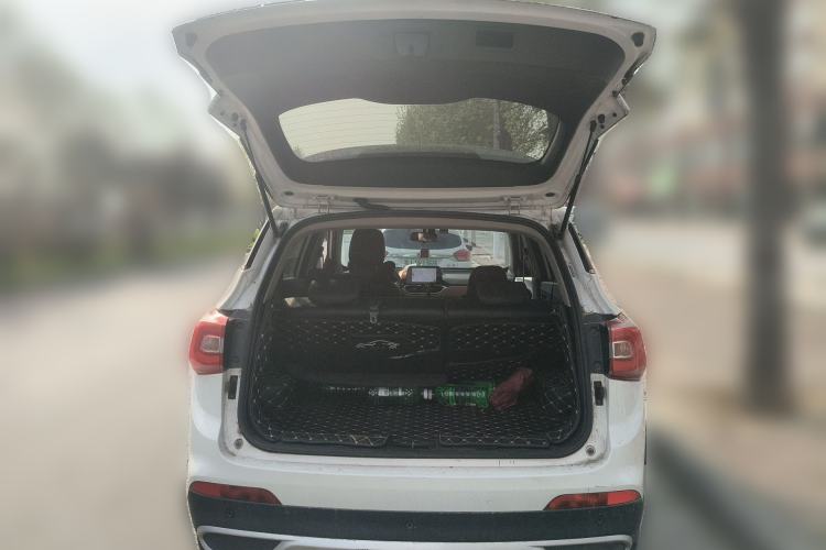 Used Baojun 510 2017 1.5L Automatic Luxury Model Trunk