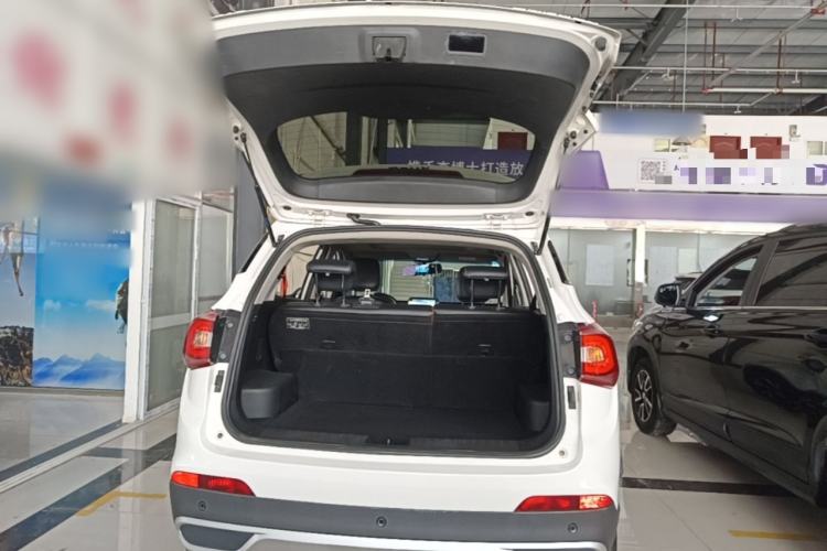 Used Baojun 510 2017 1.5L Automatic Luxury Model Trunk