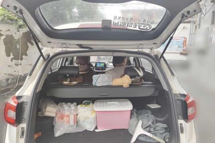 Used Baojun 510 2017 1.5L Automatic Fashion Model Trunk