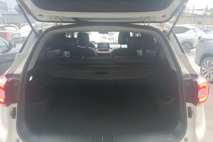 Used Baojun 510 2017 1.5L Automatic Luxury Model Trunk