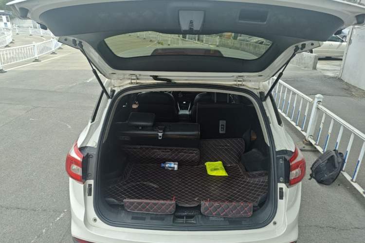 Used Baojun 510 2017 1.5L Manual Luxury Model Trunk