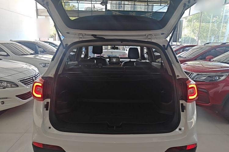 Used Baojun 510 2017 1.5L Automatic Luxury Model Trunk