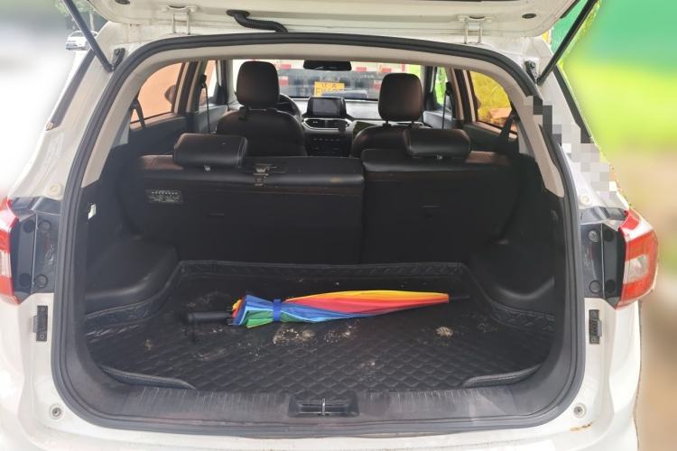 Used Baojun 510 2017 1.5L Automatic Fashion Model Trunk