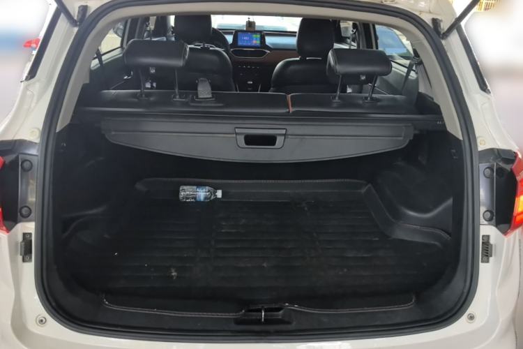 Used Baojun 510 2017 1.5L Manual Luxury Model Trunk