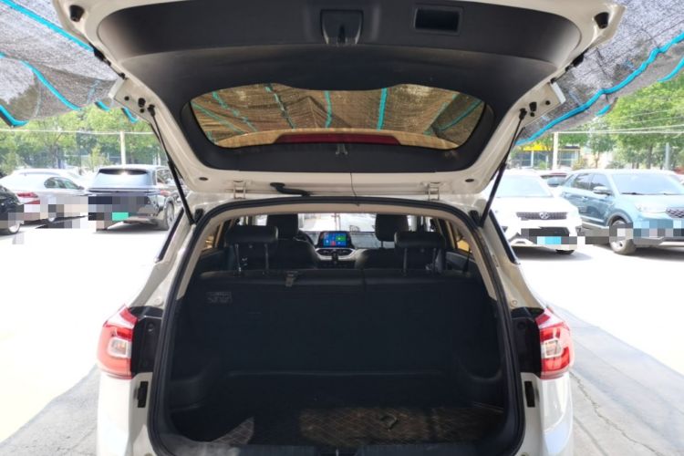 Used Baojun 510 2017 1.5L Manual Fashion Model Trunk