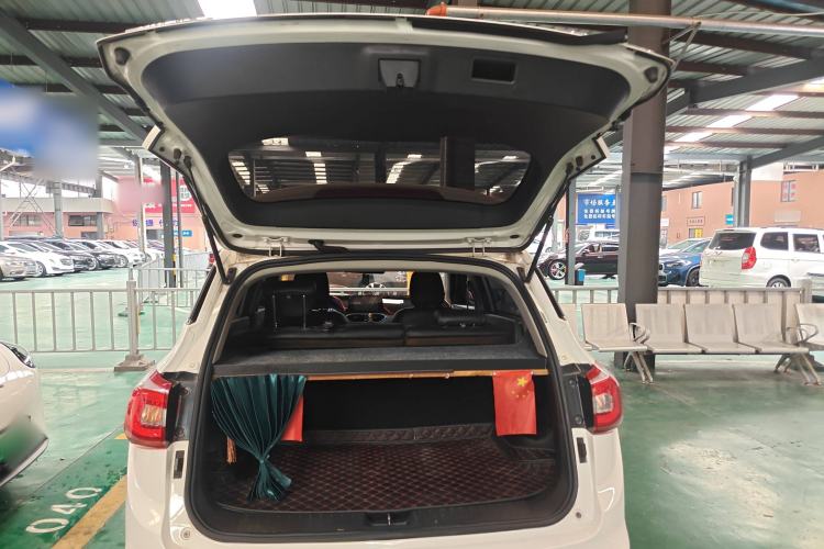 Used Baojun 510 2017 1.5L Manual Fashion Model Trunk