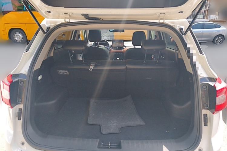 Used Baojun 510 2017 1.5L Manual Luxury Model Trunk