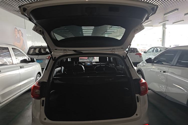 Used Baojun 510 2017 1.5L Manual Fashion Model Trunk