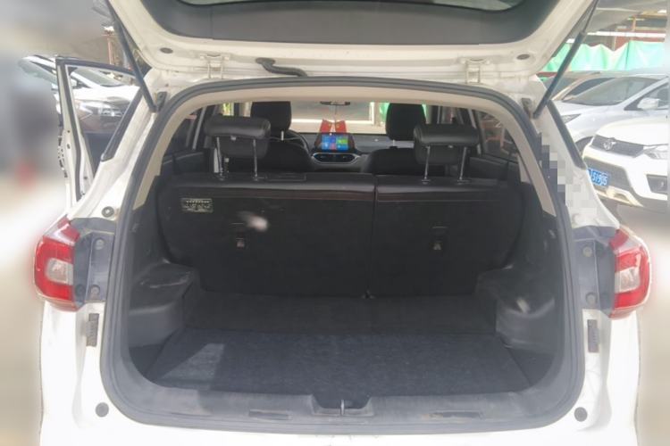 Used Baojun 510 2017 1.5L Manual Fashion Model Trunk
