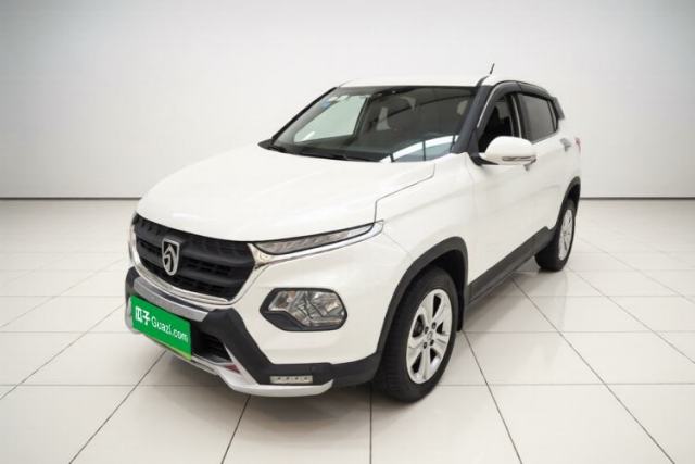 Baojun 510 2017 1.5L manual Comfort trim usado