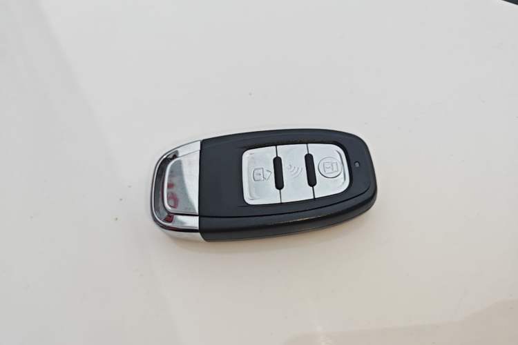 Used Baojun 510 2017 1.5L manual Comfort trim Vehicle Key