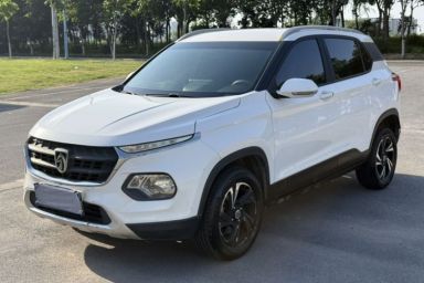 Used Baojun 510 2017 1.5L manual Comfort trim