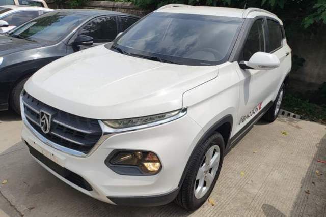 Used Baojun 510 2017 1.5L Manual Fashion Model
