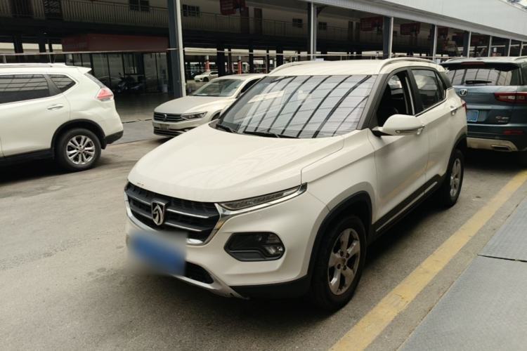 Baojun 510 2017 1.5L Manual Fashion Model مستعملة Guazi used car, China used car export, Used car for sale, Used  cars, Cheapest cars for sale