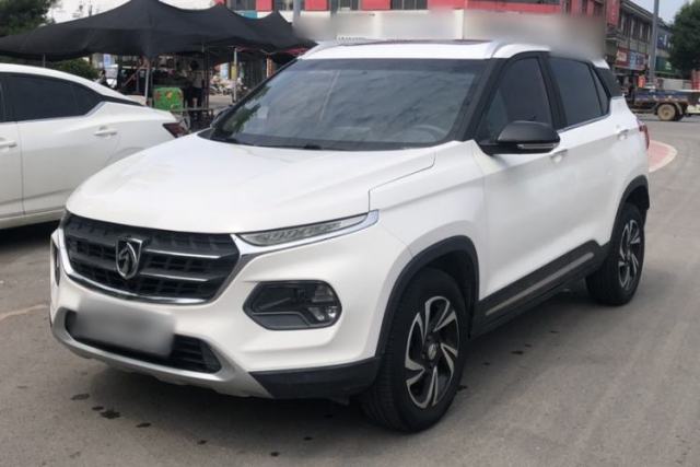 Używany Baojun 510 2017 1.5L Manual Luxury Model