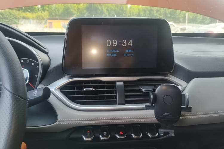 Used Baojun 510 2017 1.5L Manual Fashion Model Audio And AC Panel