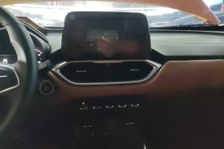 Used Baojun 510 2017 1.5L Manual Luxury Model Audio And AC Panel