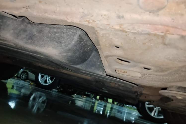 Used Baojun 510 2017 1.5L manual Comfort trim Chassis Front Right