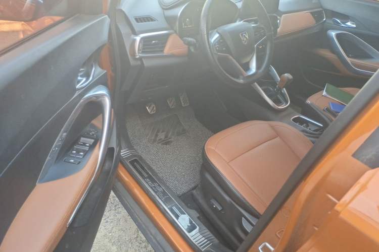 Used Baojun 510 2017 1.5L Manual Luxury Model Driver Seat