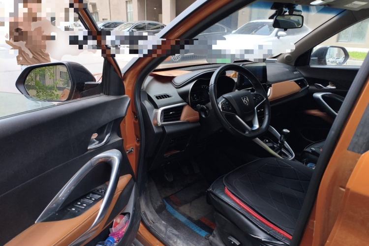Used Baojun 510 2017 1.5L Manual Luxury Model Driver Seat
