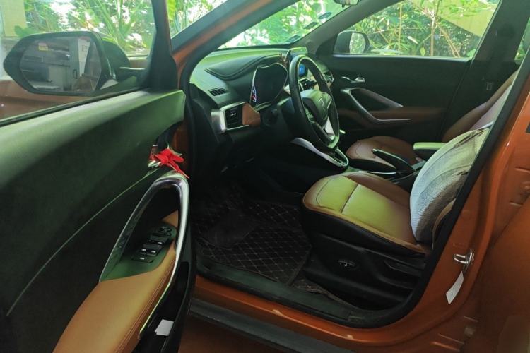 Used Baojun 510 2017 1.5L Manual Luxury Model Driver Seat
