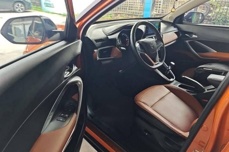 Used Baojun 510 2017 1.5L Manual Luxury Model Driver Seat