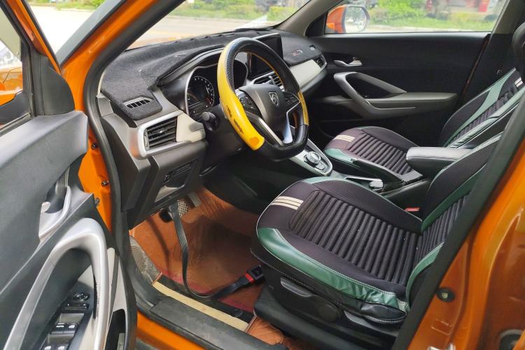Used Baojun 510 2017 1.5L Automatic Fashion Model Driver Seat