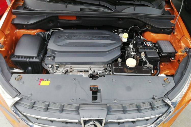 Used Baojun 510 2017 1.5L Automatic Fashion Model Engine Bay