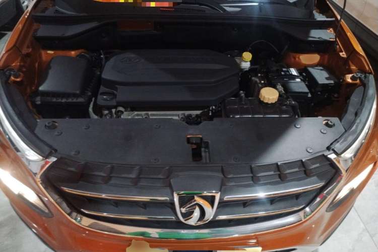 Used Baojun 510 2017 1.5L Manual Fashion Model Engine Bay
