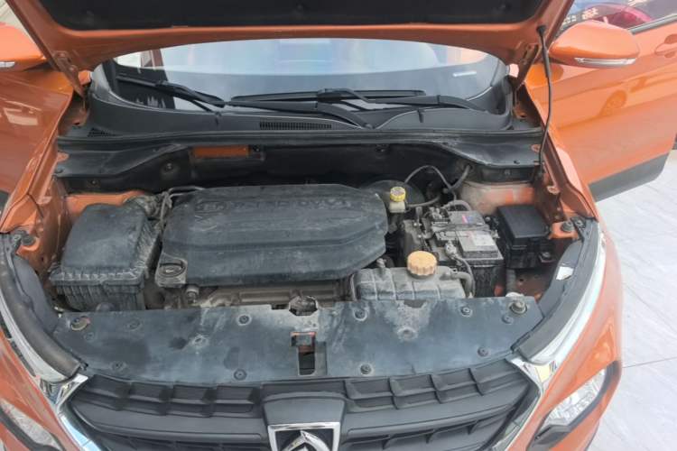 Used Baojun 510 2017 1.5L manual Comfort trim Engine Bay