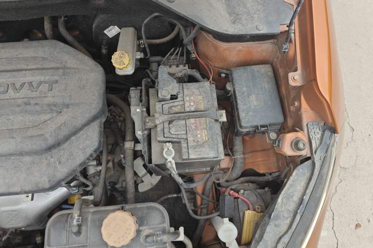 Used Baojun 510 2017 1.5L manual Comfort trim Engine Bay Left