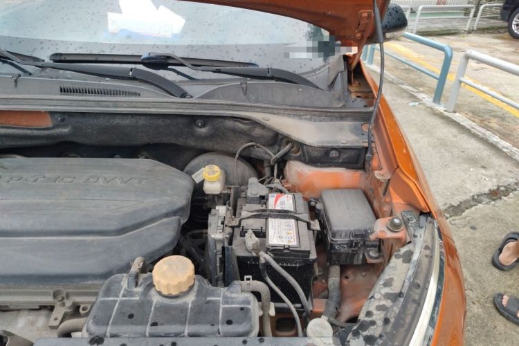 Used Baojun 510 2017 1.5L Automatic Luxury Model Engine Bay Left