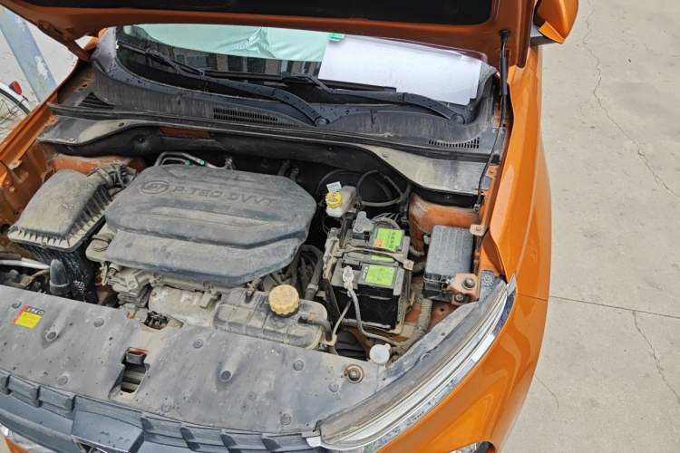 Used Baojun 510 2017 1.5L manual Comfort trim Engine Bay Left