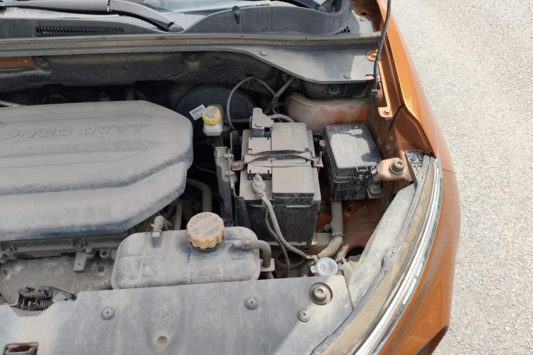 Used Baojun 510 2017 1.5L Manual Luxury Model Engine Bay Left