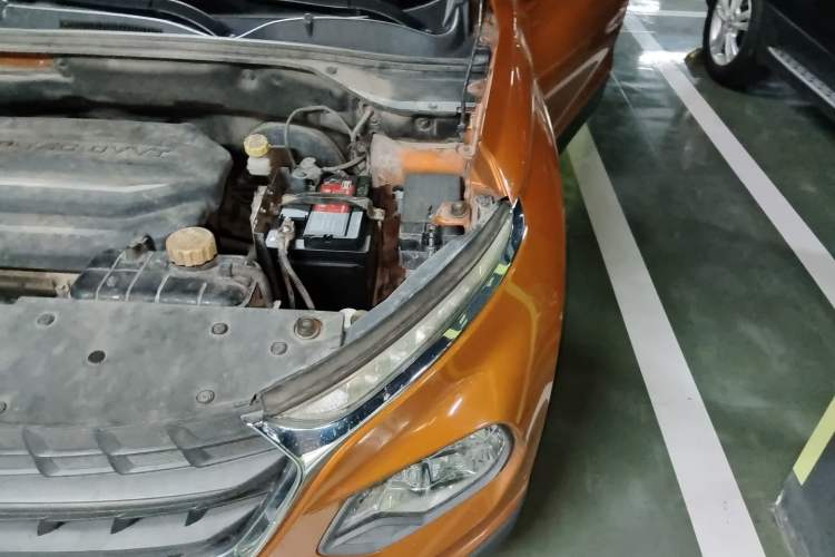 Used Baojun 510 2017 1.5L manual Comfort trim Engine Bay Left