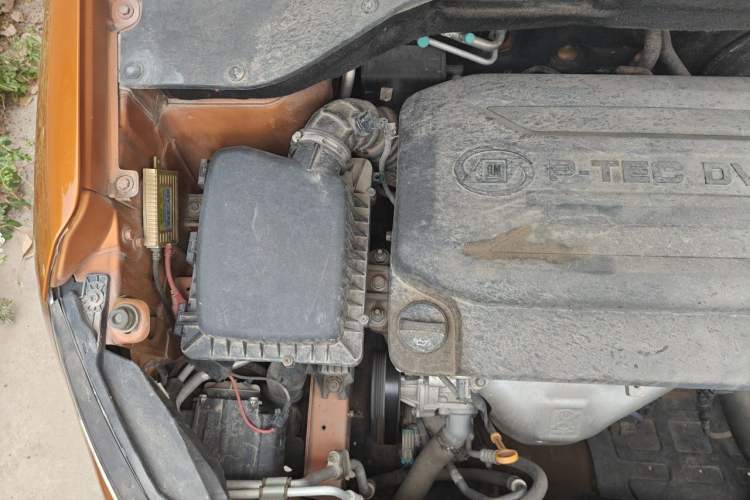 Used Baojun 510 2017 1.5L manual Comfort trim Engine Bay Right