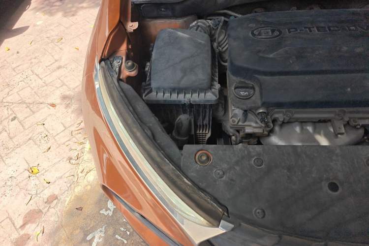 Used Baojun 510 2017 1.5L Manual Luxury Model Engine Bay Right