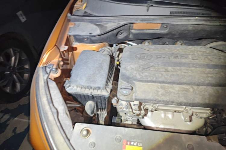 Used Baojun 510 2017 1.5L Automatic Fashion Model Engine Bay Right