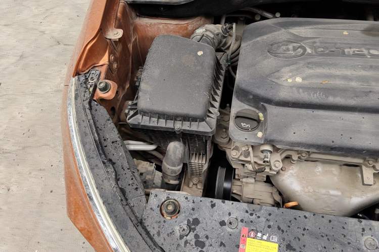 Used Baojun 510 2017 1.5L Manual Luxury Model Engine Bay Right