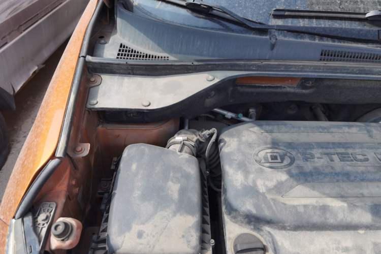 Used Baojun 510 2017 1.5L Manual Luxury Model Engine Bay Right