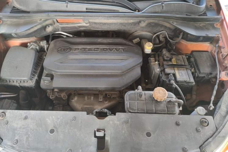 Used Baojun 510 2017 1.5L Manual Luxury Model Engine Bay