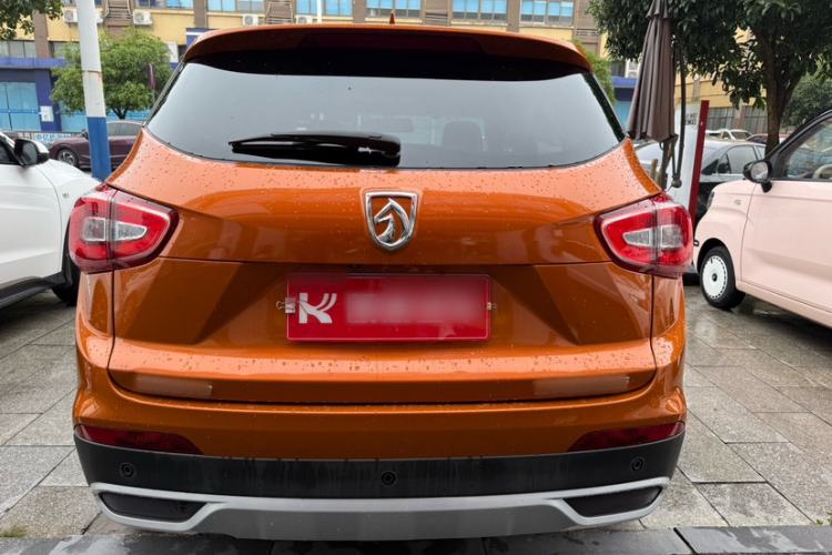 Used Baojun 510 2017 1.5L Manual Luxury Model Exterior 1